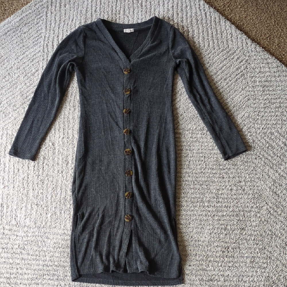 Heart Hips Charcoal Button-Up Long Sleeve Dress